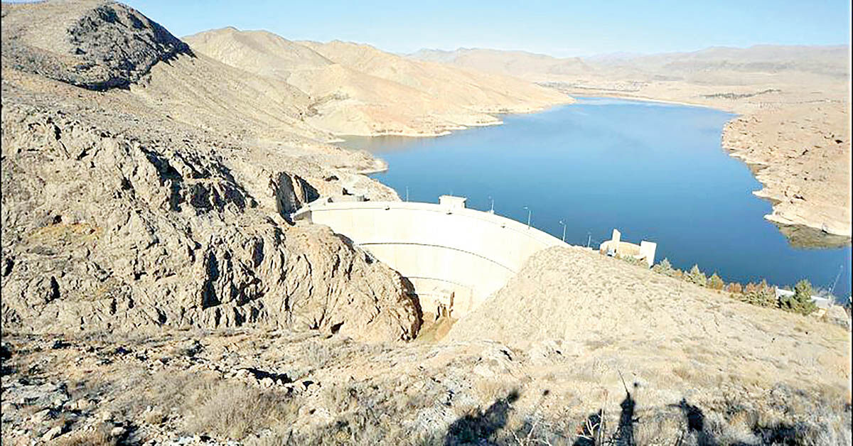 سایه بی‌آبی بر ایران