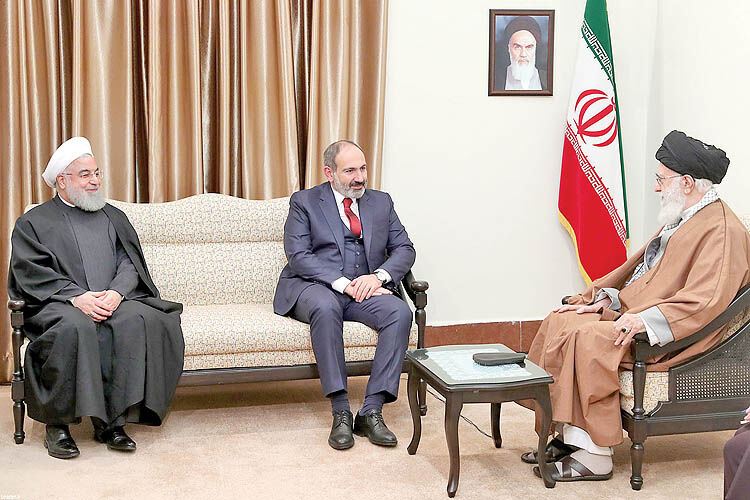 برخلاف میل آمریکا باید روابط مستحکم و دوستانه داشته باشیم