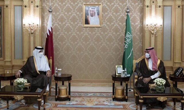 امیر قطر و ولیعهد سعودی تحولات منطقه را بررسی کردند