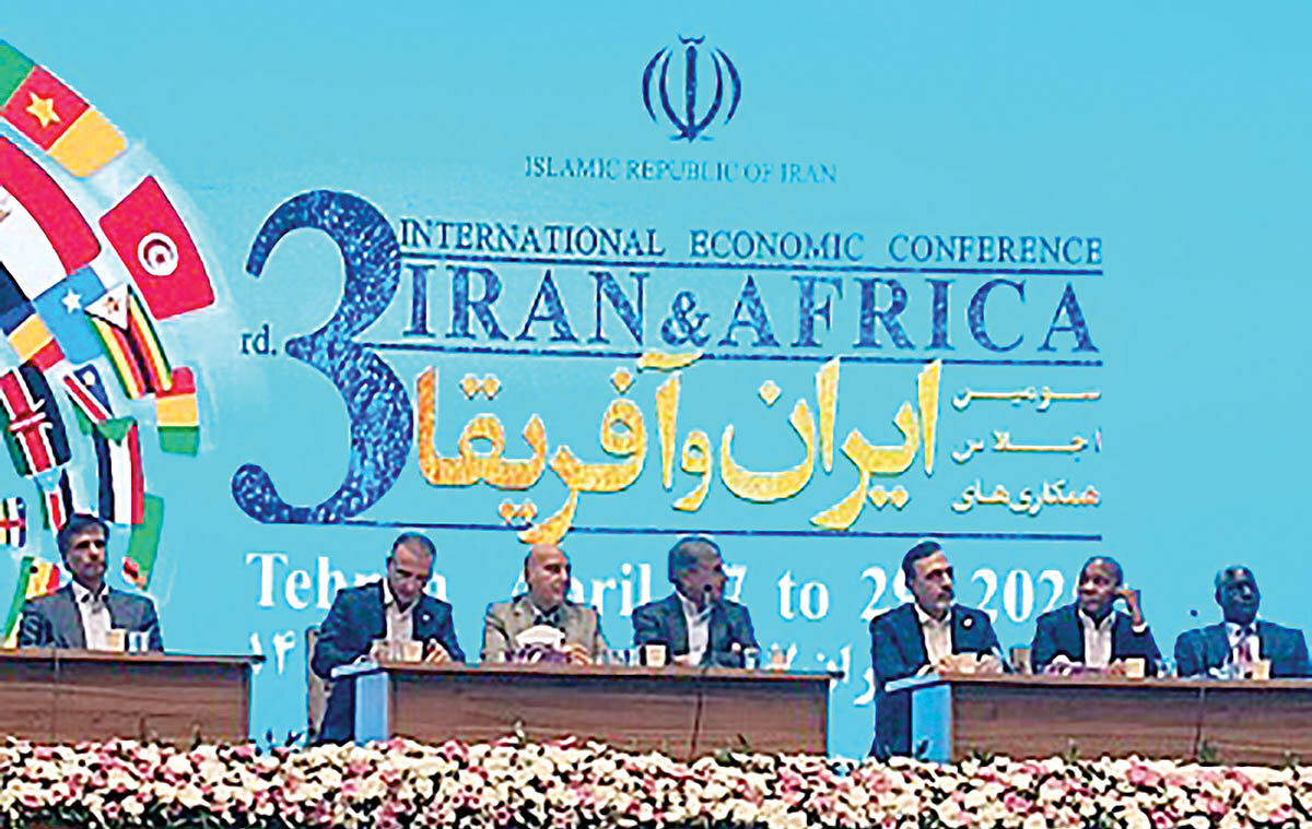 ایران به دنبال پیوند بانکی با قاره سیاه