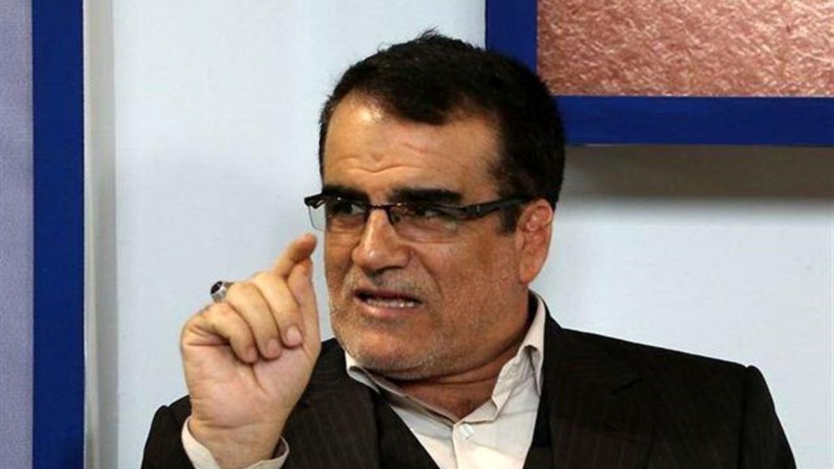 4 نفر را متولی اقتصاد کشور کرده‌اند/ آشپز که دو تا شود آش یا شور می‌شود یا بی‌نمک
