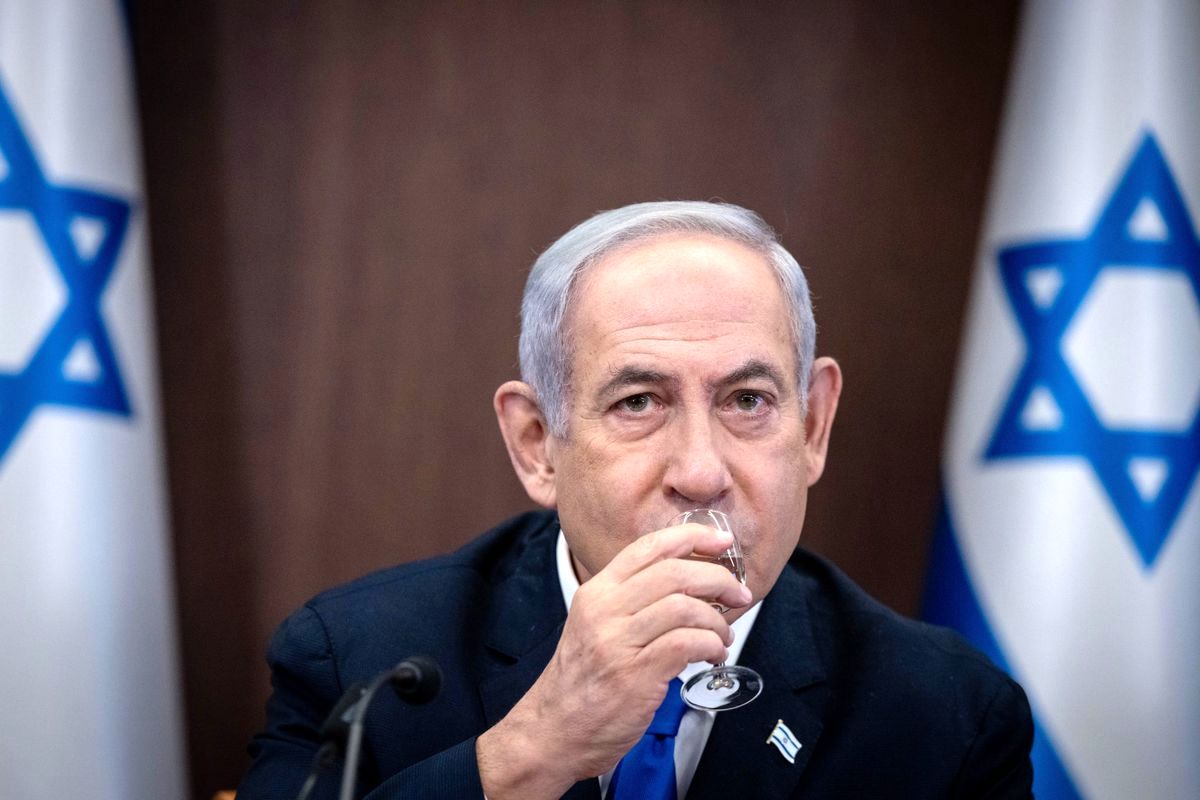 تأکید اولمرت بر اخراج نتانیاهو / پیروزی کامل اسرائیل در جنگ غیرممکن است