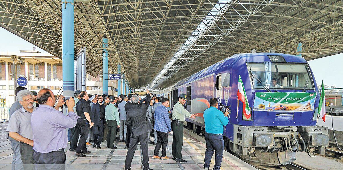 استقبال بیش از ۲۳ هزار مسافر نوروزی از ناوگان ریلی استان اصفهان