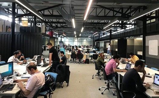 نابودی انگیزه سرمایه‌گذاری؛ نتیجه مداخلات دستوری در بازار تاکسی اینترنتی و سفارش آنلاین غذا