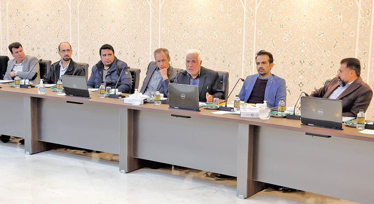 پروژه انتقال آب دریای عمان و خلیج‌فارس به اصفهان سرعت می‌گیرد