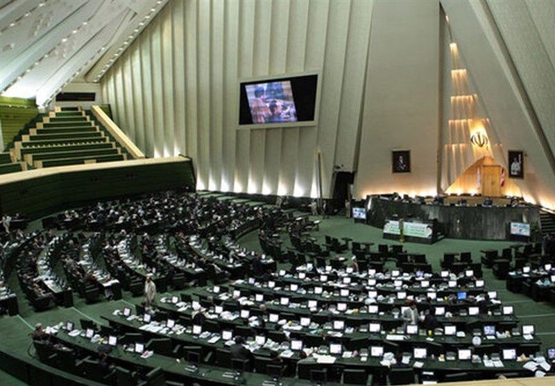 درخواست برخی نمایندگان برای بازشماری آرای زاهدی‌وفا