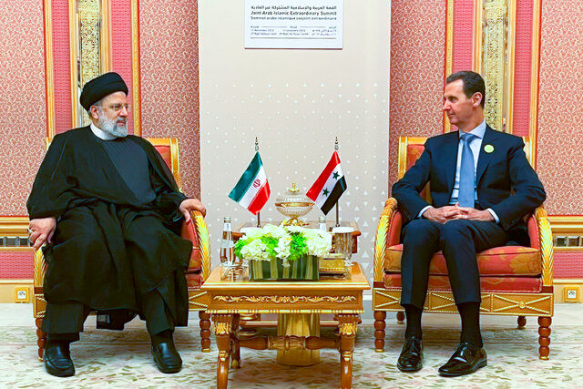 دیدار و گفتگوی «رئیسی» و «اسد» در عربستان