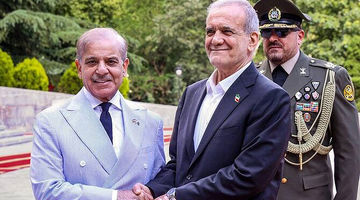 سفر کلیدی به همسایه شرقی