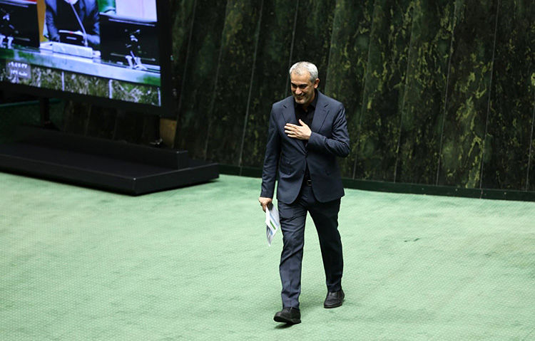 سوال از وزیر اقتصاد با 55 امضا