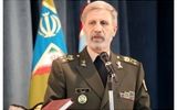 فرمانده کل ارتش: راهی جز قوی شدن و مقتدر شدن نداریم