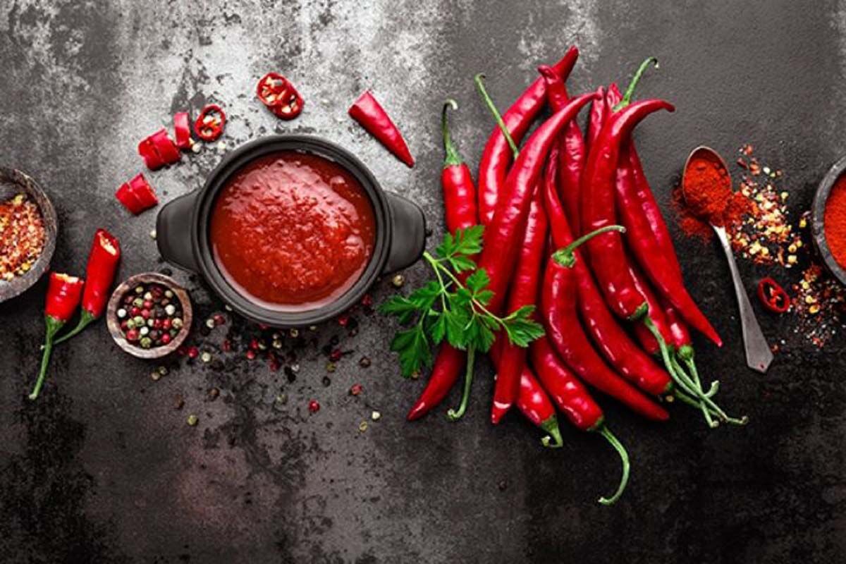 این افراد لب به غذاهای تند نزنند