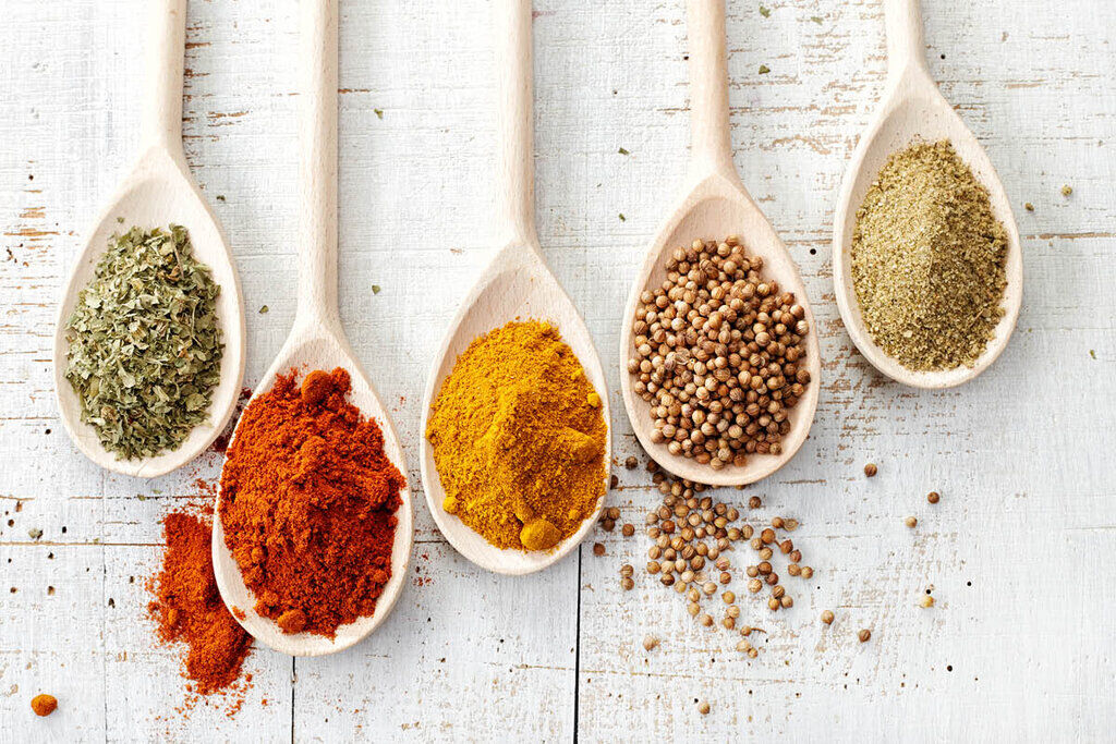 7 ادویه‌ شگفت انگیز برای کاهش وزن!