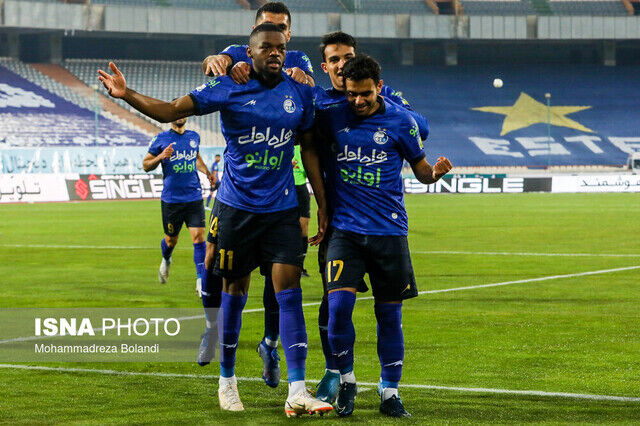 استقلال همچنان صدرنشین ماند/ استقلال 3- مس رفسنجان2