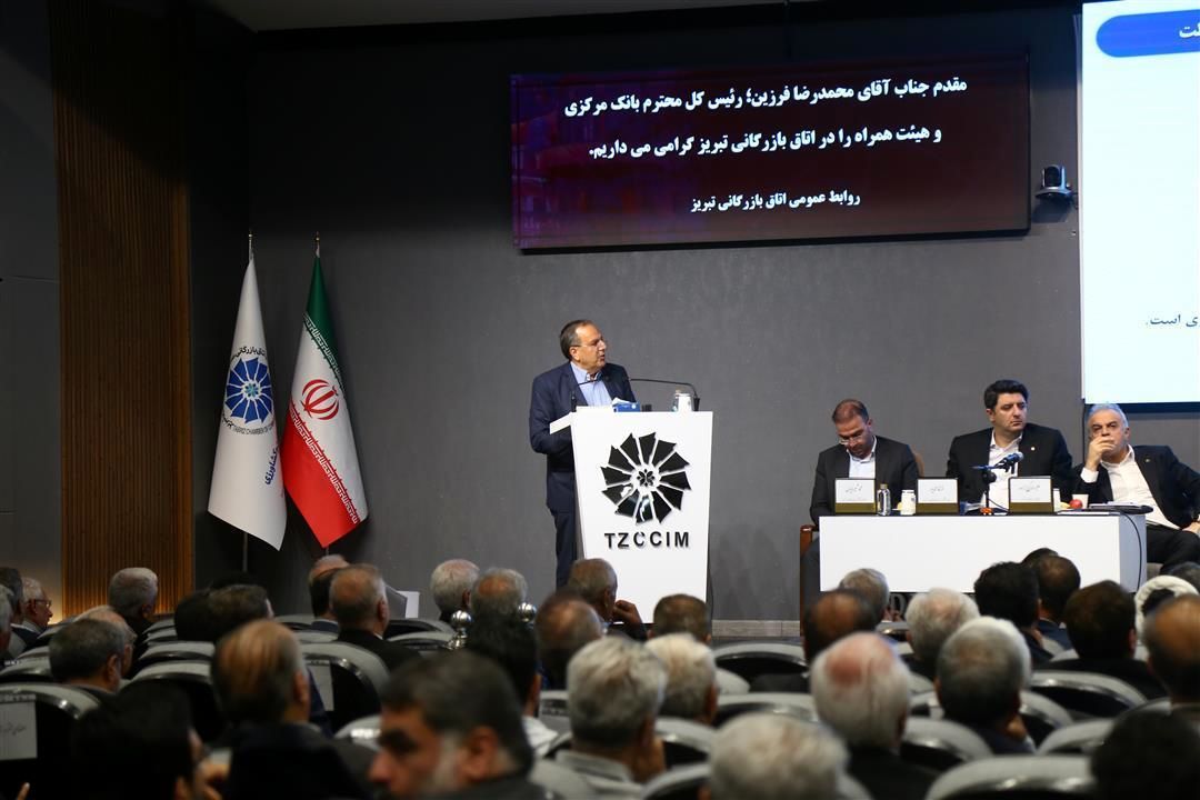 بانک مرکزی نگهبان سیاست‌های پولی و ارزی کشور است، نه مجری فشارهای دولت