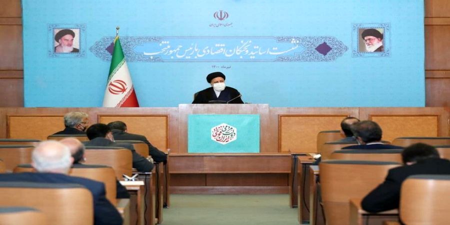 چاره اندیشی برای حوزه‌های بانکی، بورس، مالیات و ارز دولتی

