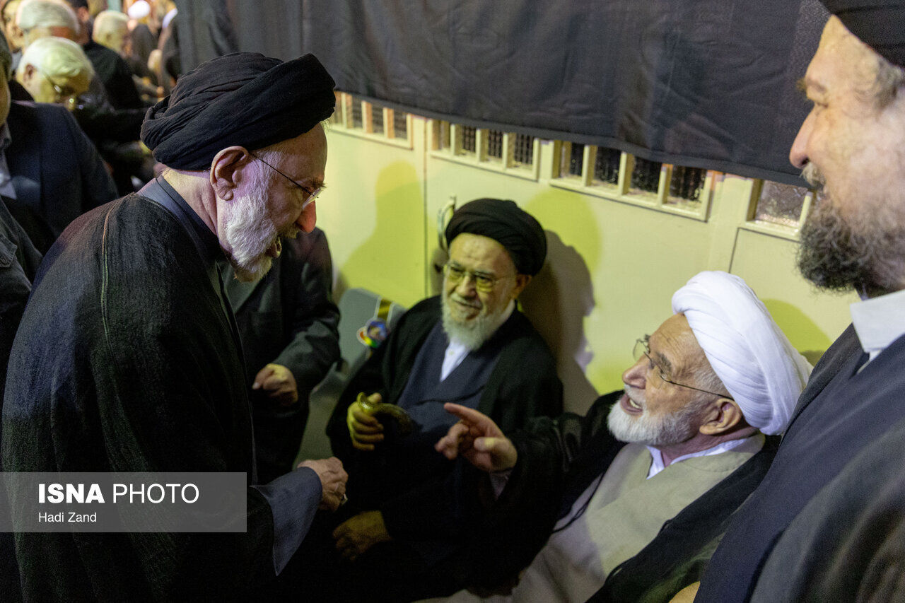 تصویری از حسن روحانی در کنار سید حسن خمینی/ خاتمی، کروبی و موسوی خوئینی‌ها در یک قاب/ وزیر دادگستری هم بود+ عکس
