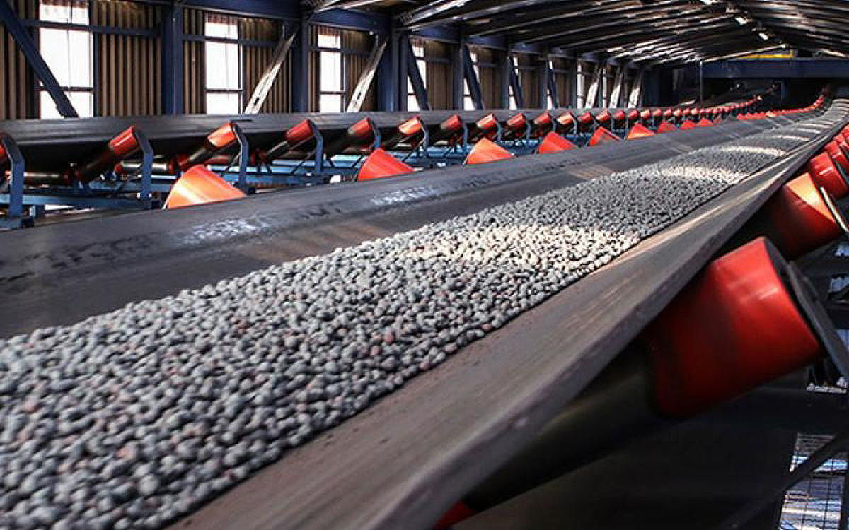 کارخانه آهن اسفنجی بیجار تکمیل‌کننده زنجیره فولاد