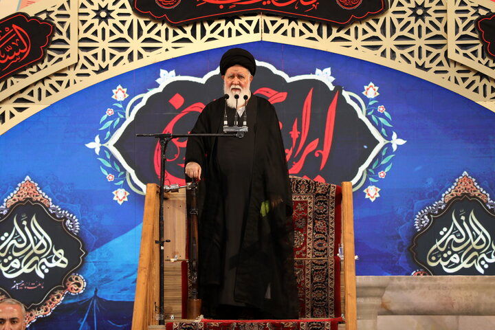 علم الهدی: در تمام آمریکا موجودی ناپاک‌تر از رئیس‌جمهور آمریکا سراغ ندارید