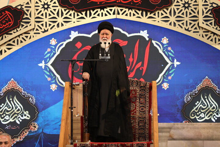 علم الهدی: در تمام آمریکا موجودی ناپاک‌تر از رئیس‌جمهور آمریکا سراغ ندارید