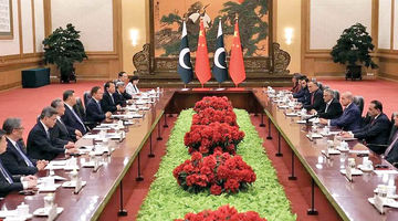 میانجی پاکستانی در پکن