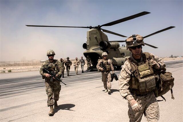 اولین گروه از نیروهای آمریکایی برای خروج از عراق آماده شدند