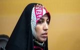 آمنه سادات ذبیح‌پور در کنار دختران بی‌حجاب + عکس