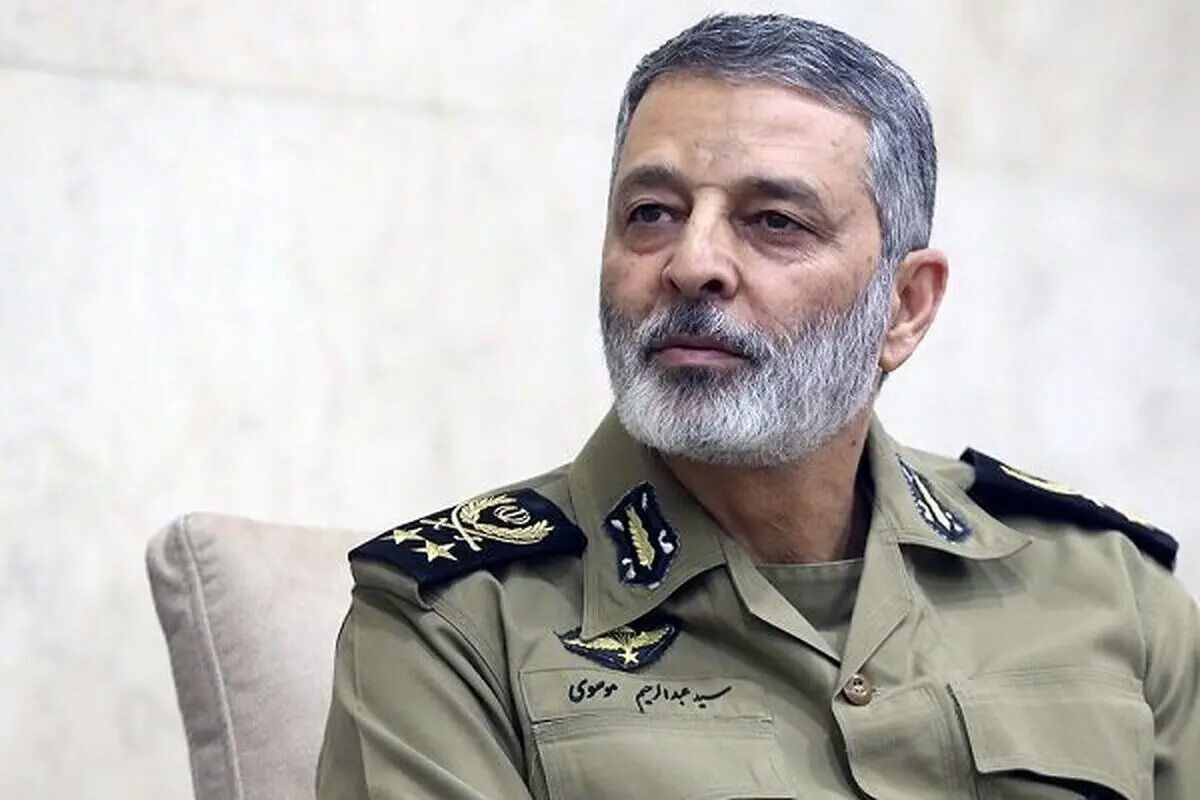 سرلشکر موسوی: نیروهای مسلح از فناوری‌های پیشرفته عقب نمانند/ نقش دانشجویان در تقویت انسجام ملی ضروری است