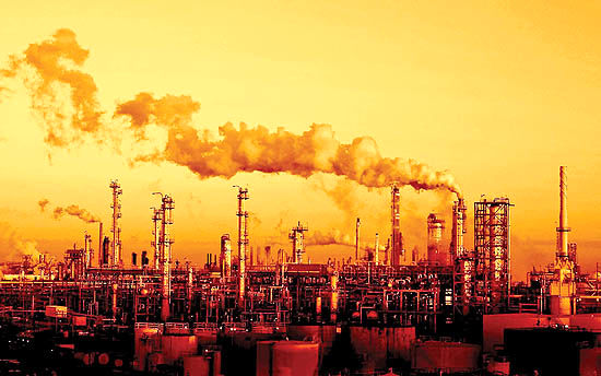زیان پالایشگاه‌های آسیا از تحریم‌های نفتی ایرانی 