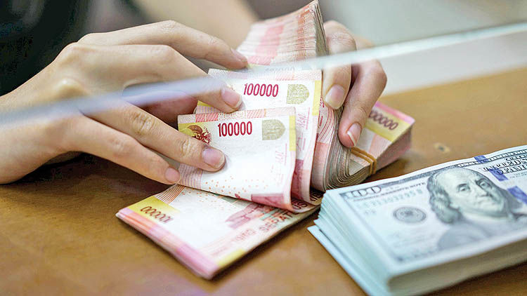 سقوط پول اندونزی به کف 20 ساله