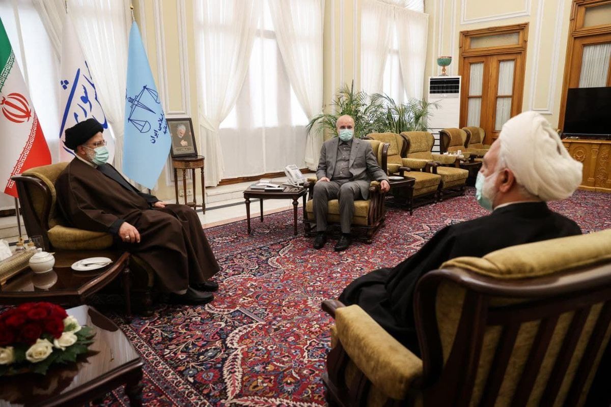 نشست سران سه قوه به میزبانی رئیس مجلس شورای اسلامی
