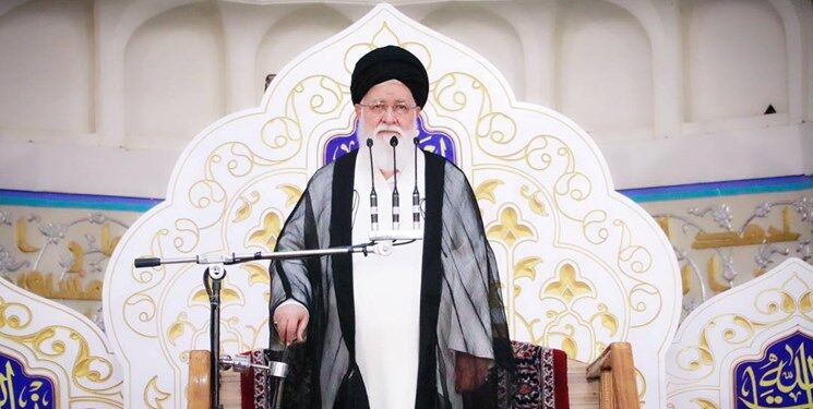 علم الهدی: هیچ‌کس نمی‌گوید با زور و تحمیل باید افراد با حجاب شوند اما...