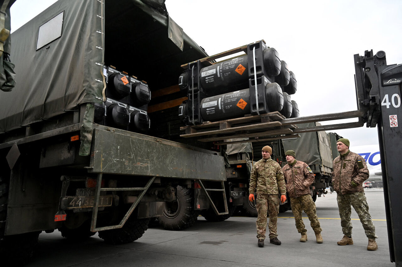 خبر پنتاگون از ورود اولین محموله کمک جدید نظامی آمریکا ظرف ۲۴ ساعت وارد به اوکراین