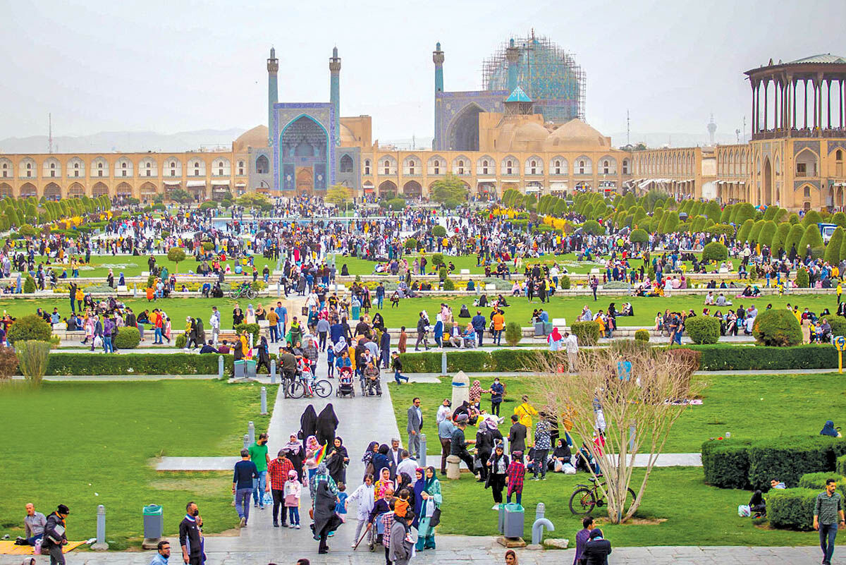شتاب گرفتن قطار گردشگری اصفهان با حمایت از سرمایه‌گذاری و ثبت جهانی میراث