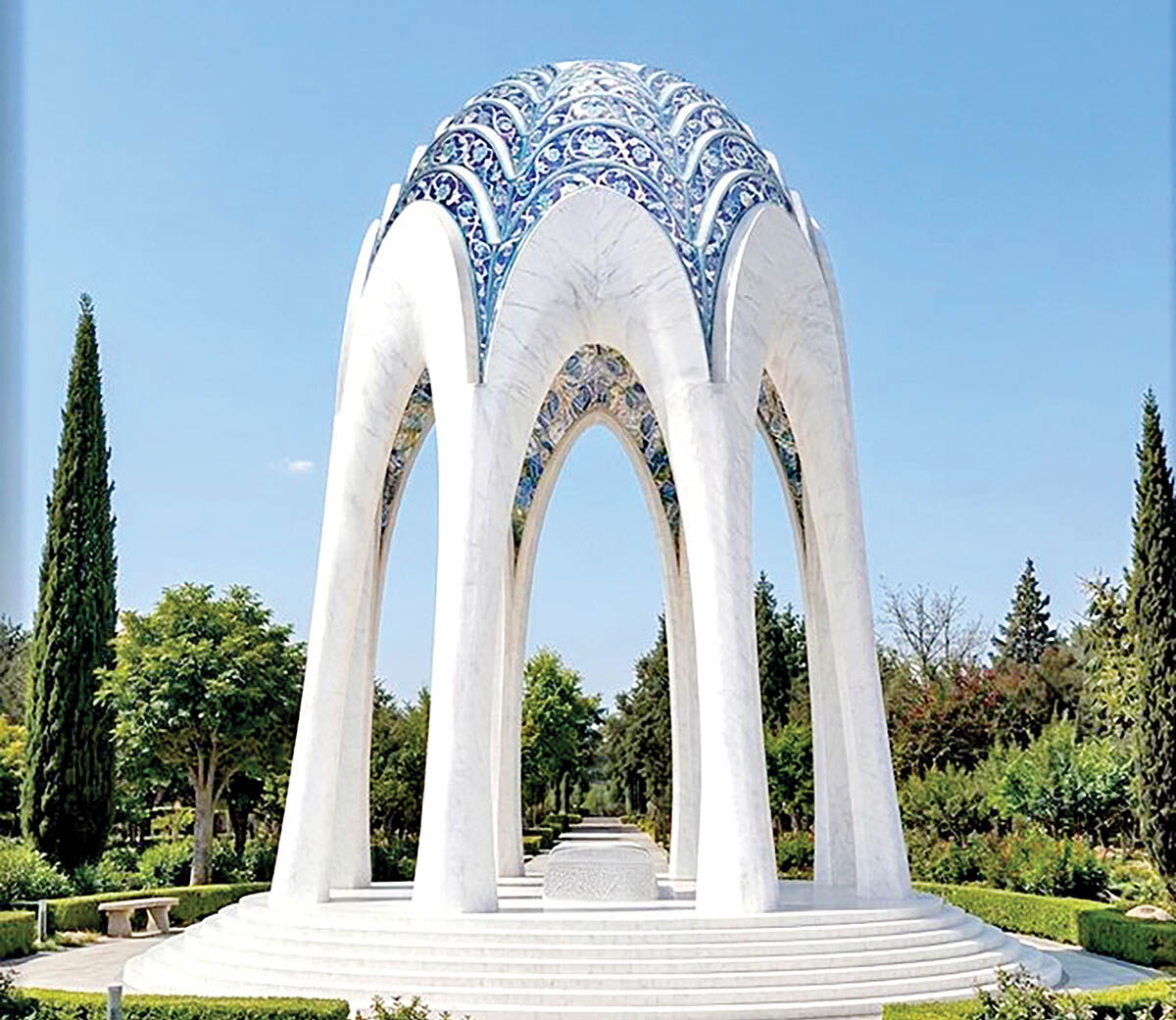 رونمایی از طرح آرامگاه محمود  فرشچیان