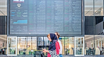 بورس در ایستگاه انتظار