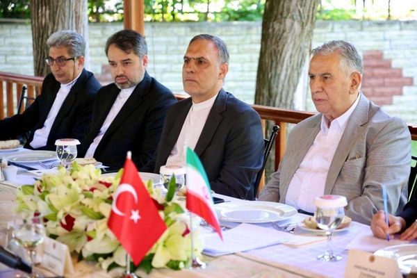 چشم‌انداز تجارت ۵۰ میلیارد دلاری با ترکیه