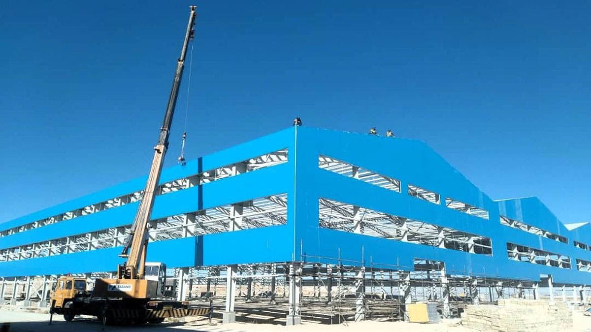 پیشرفت احداث سالن ذوب کارخانه فولادسازی قروه