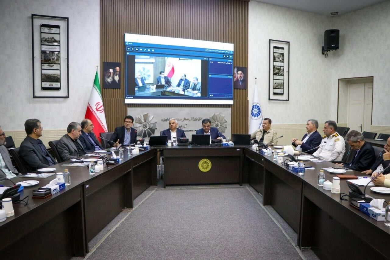 بررسی راهکارهای اجرایی مدیریت ترافیک محور تراکتورسازی تبریز در کارگروه شورای گفتگوی آذربایجان‌شرقی 