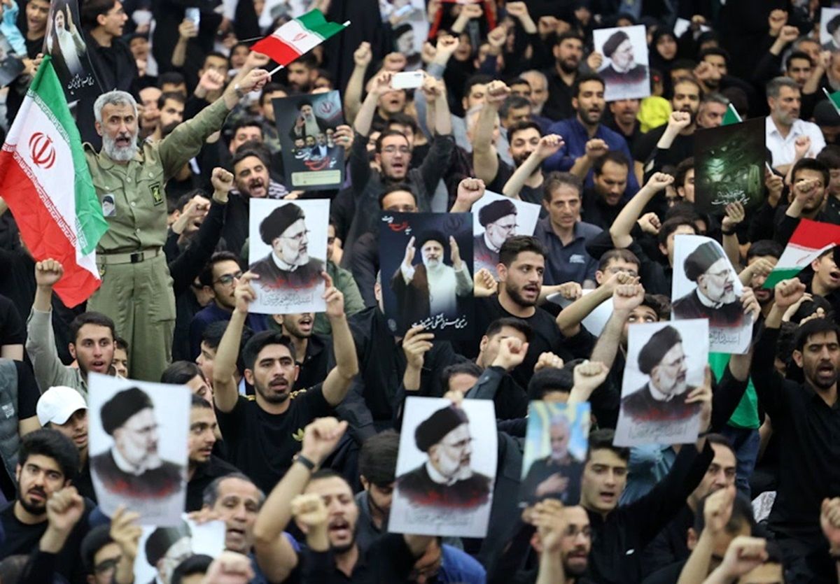 حضور معاون دبیرکل حزب الله در حرم مطهر رضوی +عکس