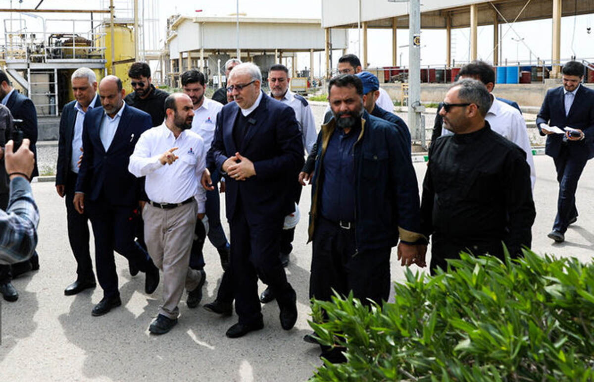 وزیر نفت از روند گام دوم توسعه میدان مشترک یاران بازدید کرد