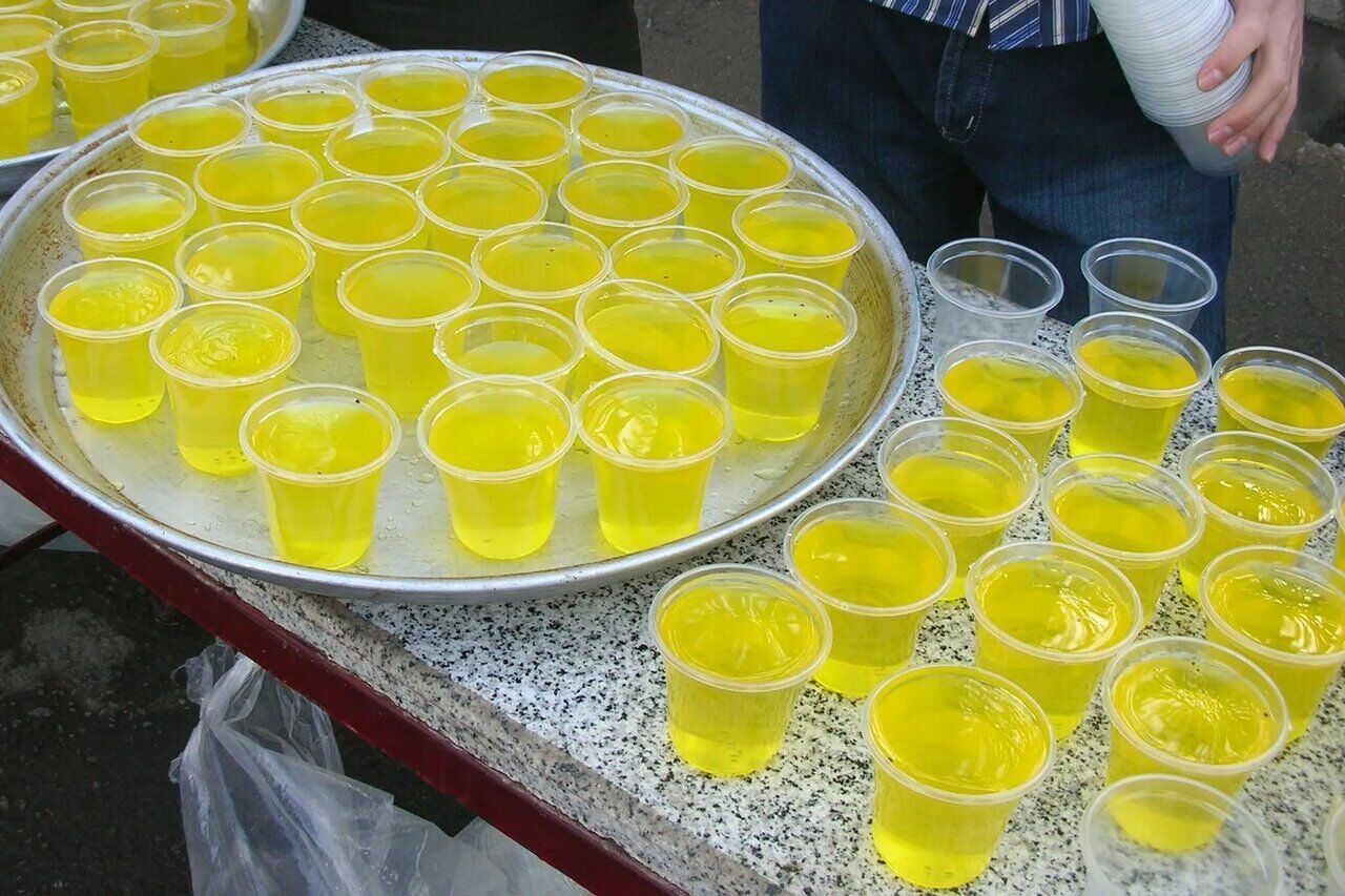مسمومیت 925 نفر با شربت نذری/وخامت حال برخی شهروندان