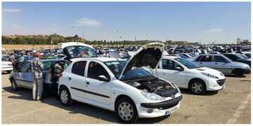 بازار خودرو به شدت تکان خورد/ کدام خودروها گران شدند؟+جدول