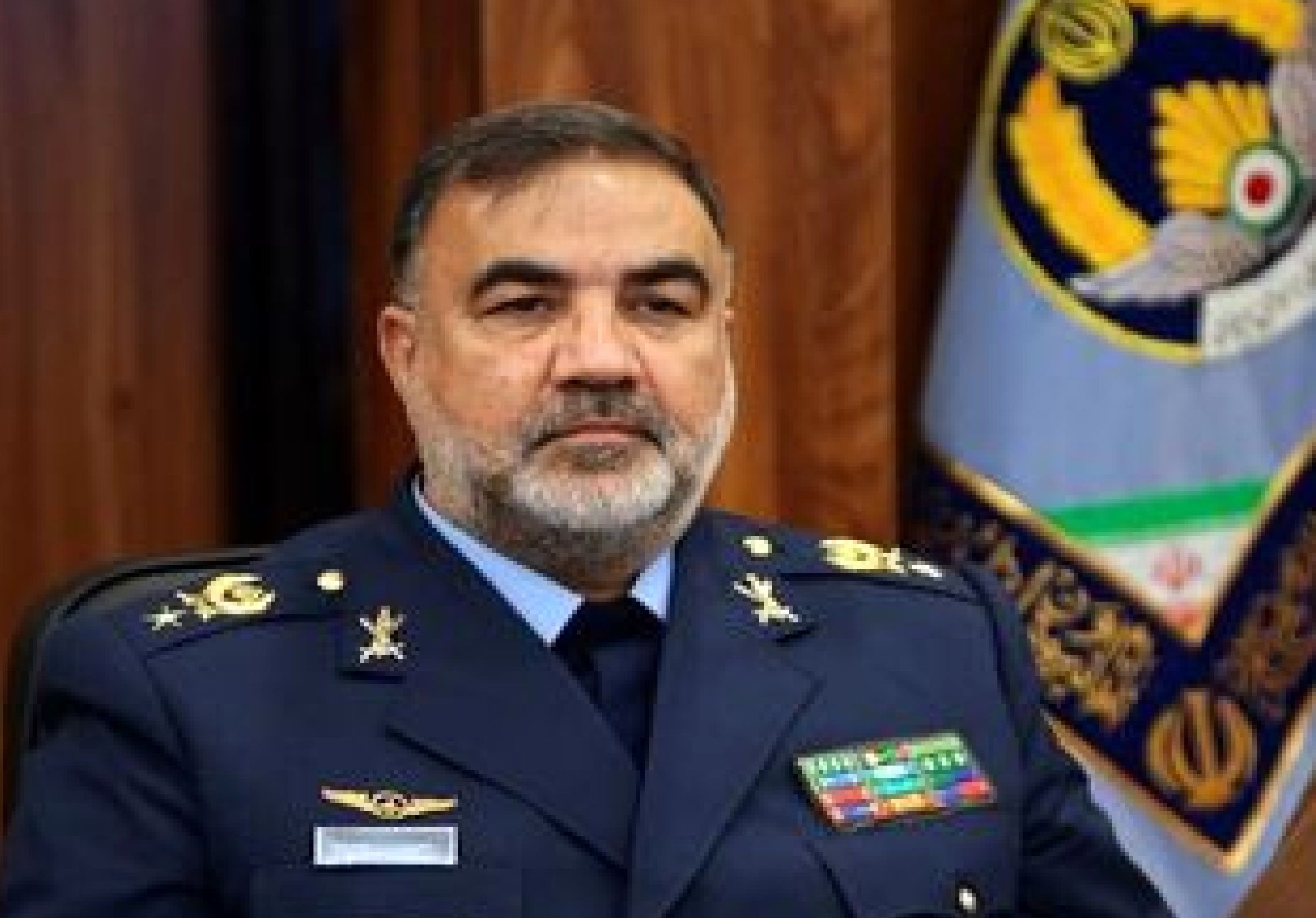 فرمانده نیروی هوایی ارتش از دو پایگاه مهم در اصفهان و دزفول بازدید کرد