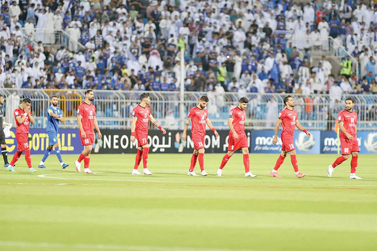 یازده غریبه با پیراهن پرسپولیس