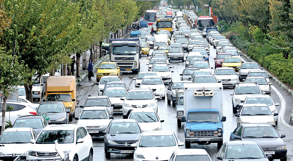 ارزان‌فروشی خیابان‌های تهران