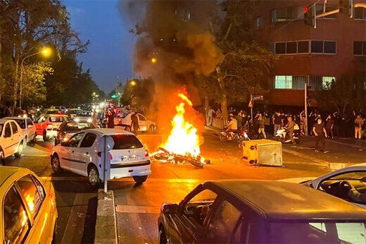 حمله روزنامه اصولگرا به یک اصلاح طلب/ نگران قاتلان شده‌!