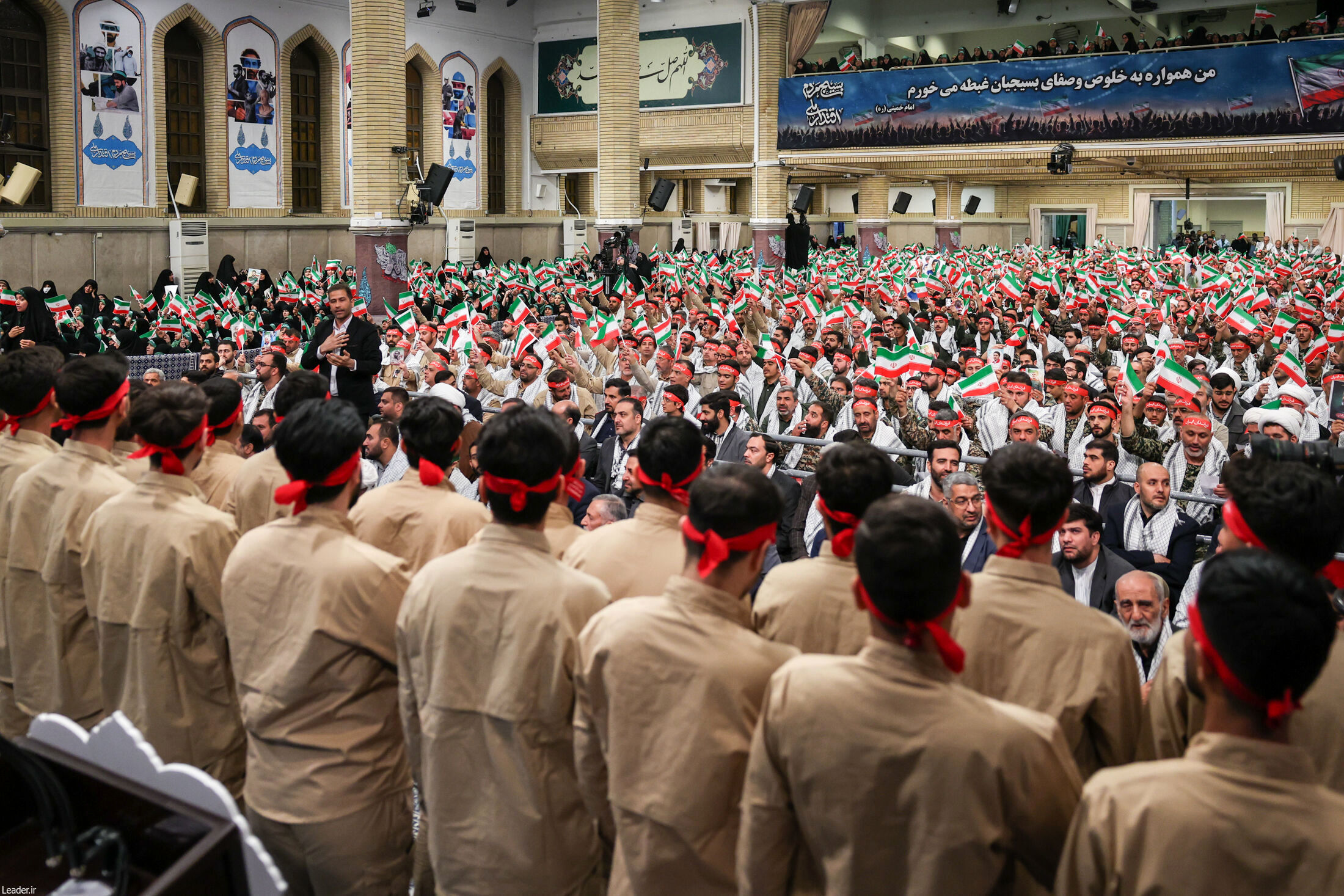 برگزاری مراسم روز بسیج با حضور فرمانده کل سپاه پاسداران در حسینیه امام خمینی (ره)