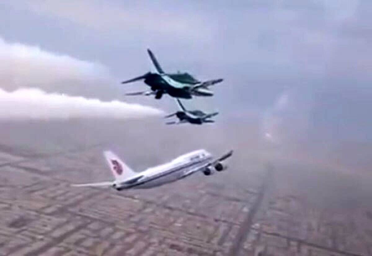 ویدئویی پربازدید از اسکورت ویژه هواپیمای رئیس جمهور چین در عربستان