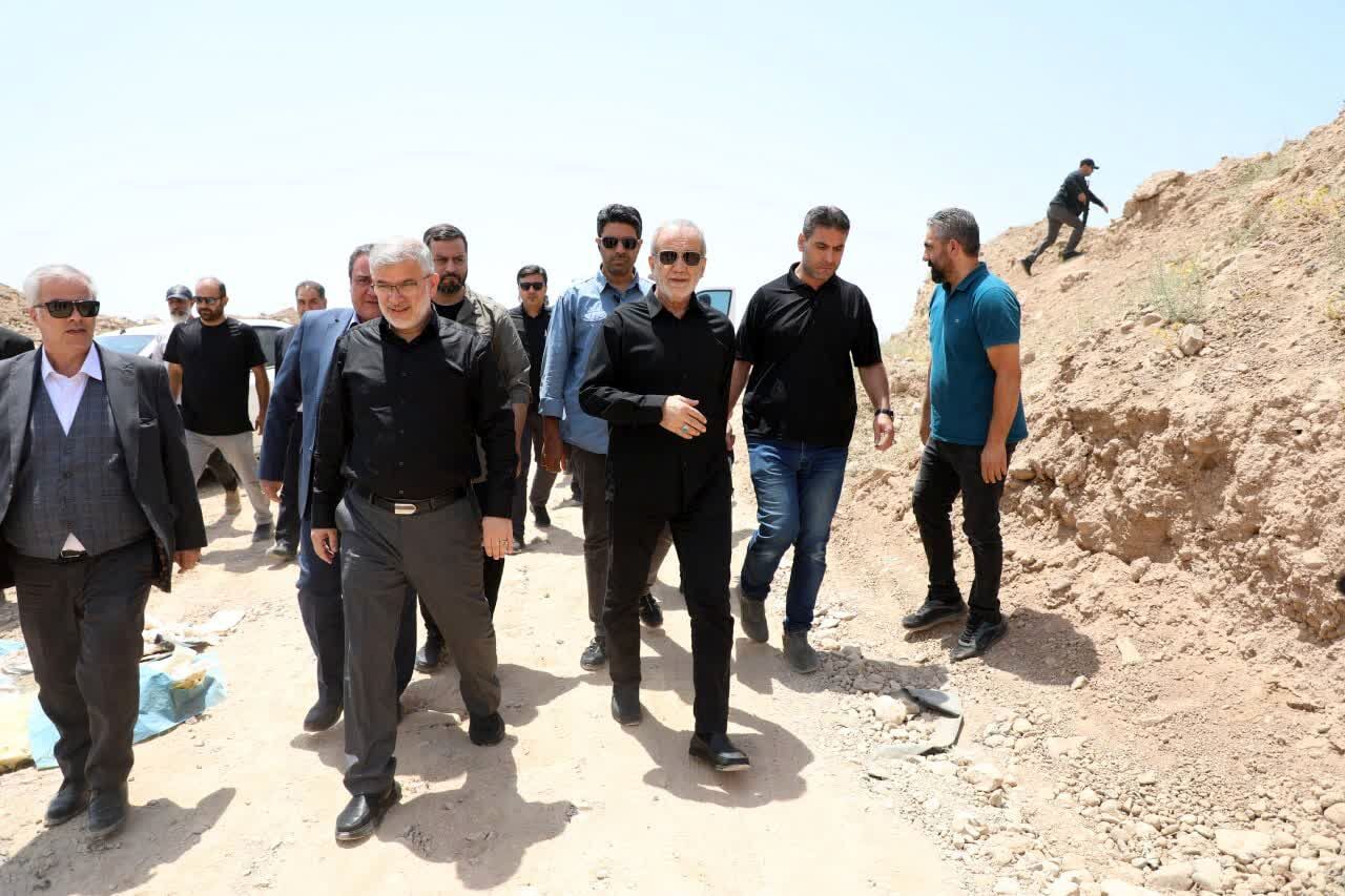 بازدید سرزده پزشکیان از خط انتقال آب زیاران به بیلقان + تصاویر