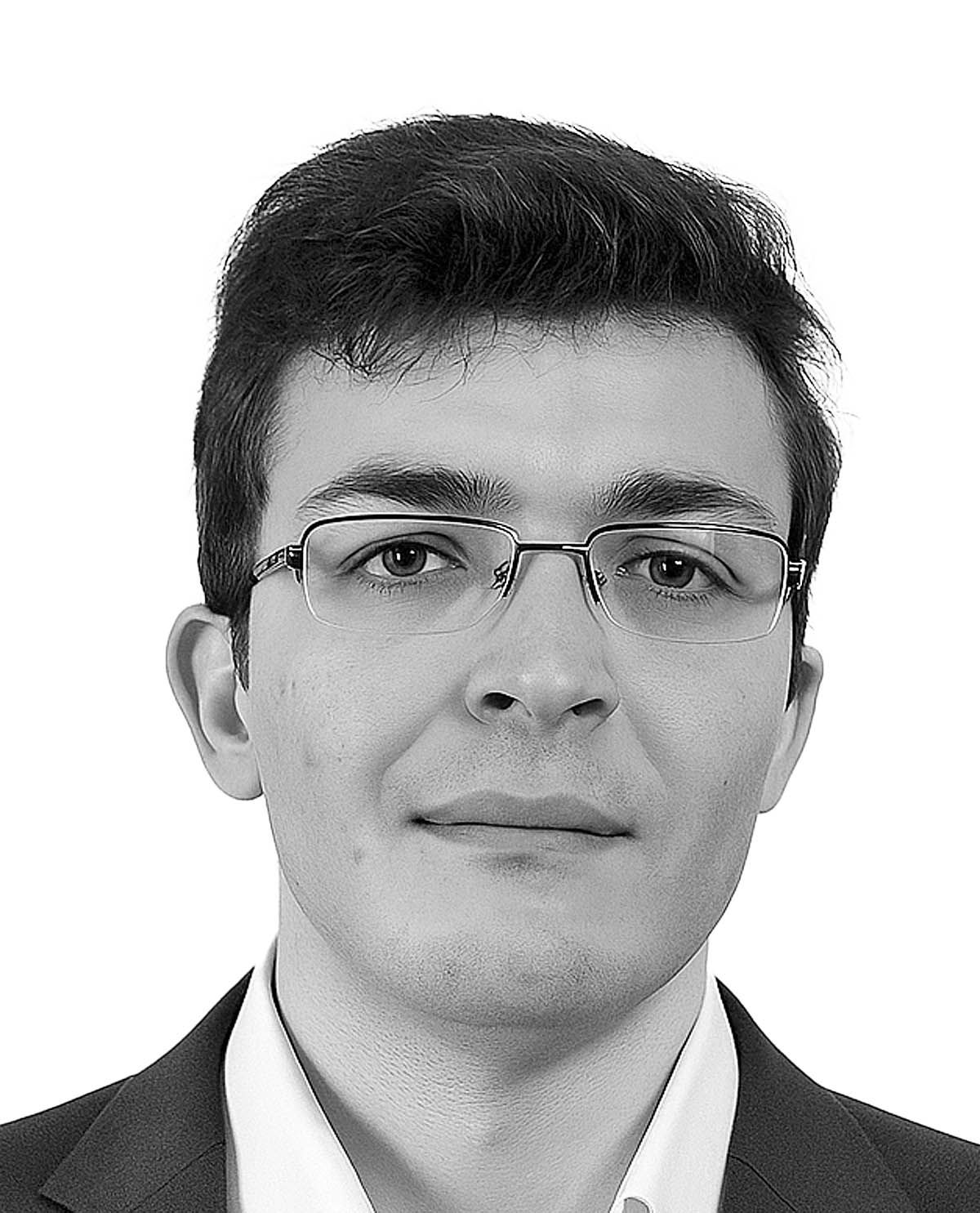 فرزان  صفری ثابت